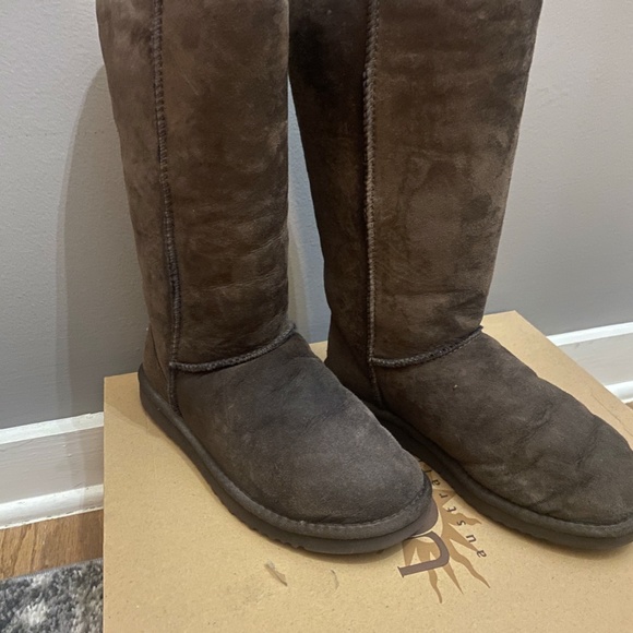 Ugg Classic Tall Boots - Picture 6 of 7
